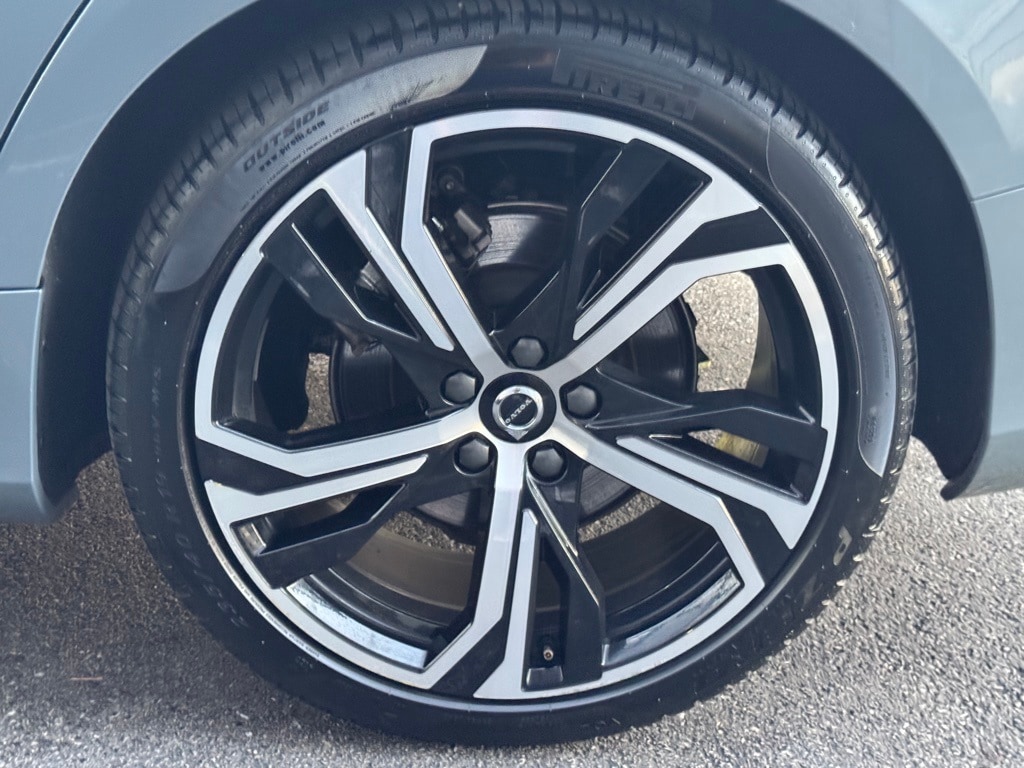 2024 VOLVO S60 - Image 8