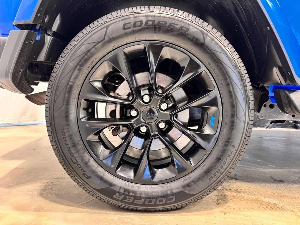 2023 JEEP WRANGLER - Image 11
