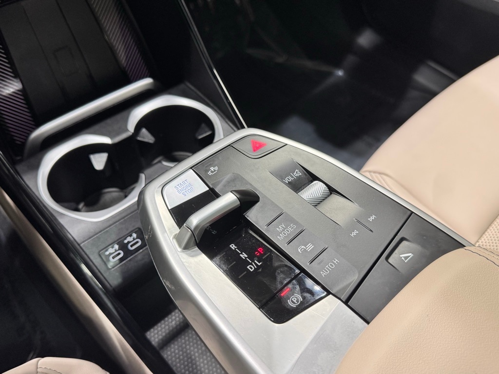 2024 BMW X1 - Image 10