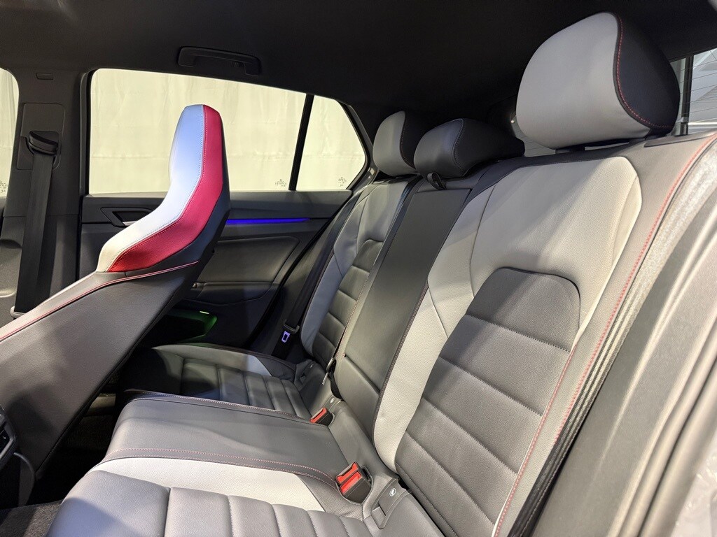 2024 VOLKSWAGEN GOLF GTI - Image 25