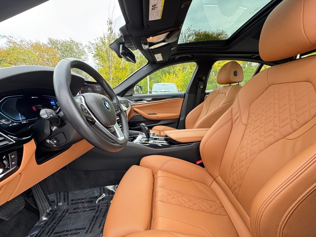2023 BMW 530E - Image 20