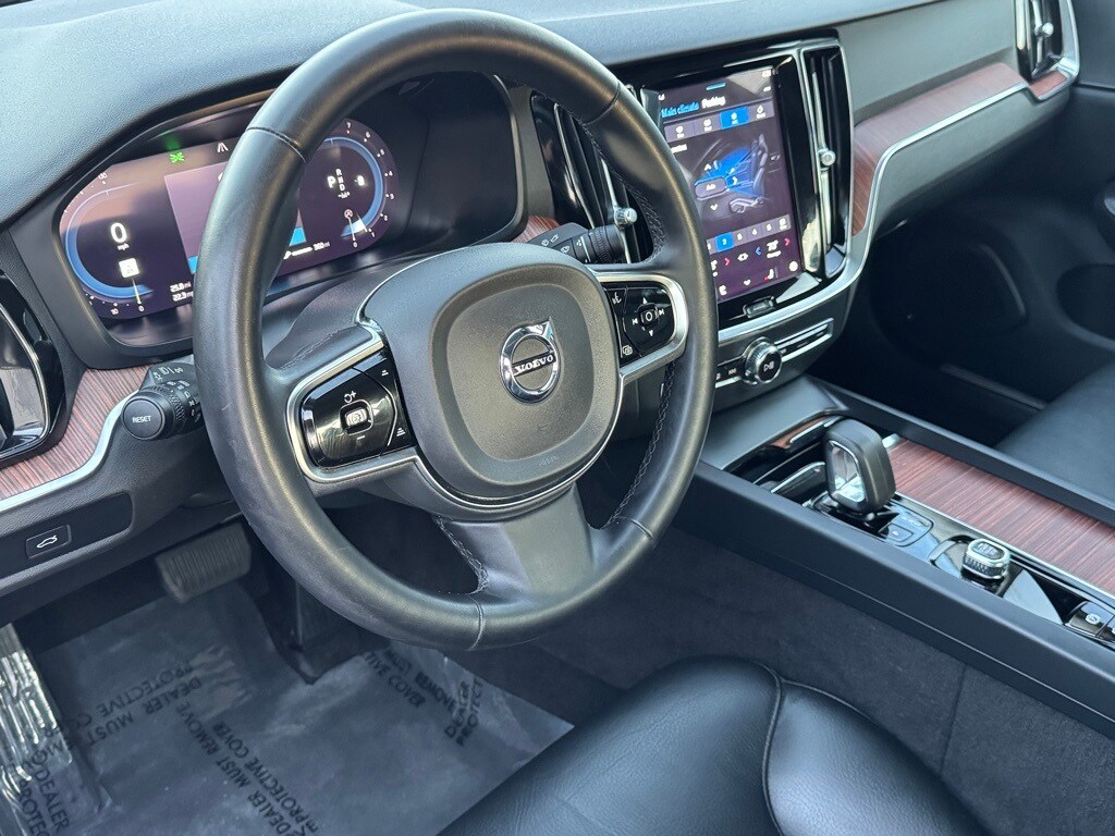 2024 VOLVO S60 - Image 18
