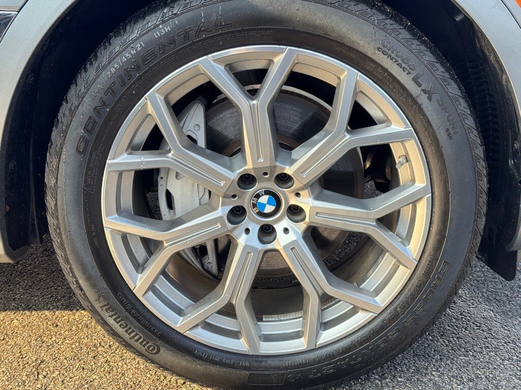 2024 BMW X7 - Image 10