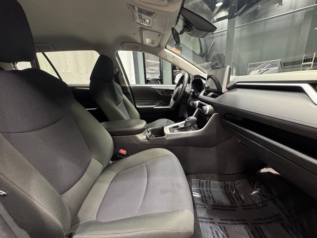 2024 TOYOTA RAV4 - Image 29
