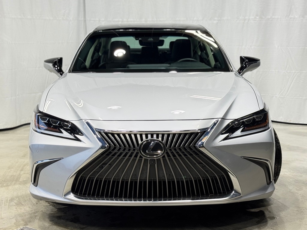 2021 LEXUS ES - Image 2