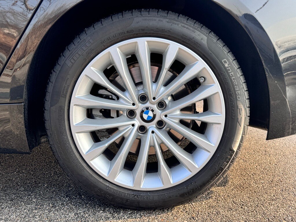 2022 BMW 530I - Image 12