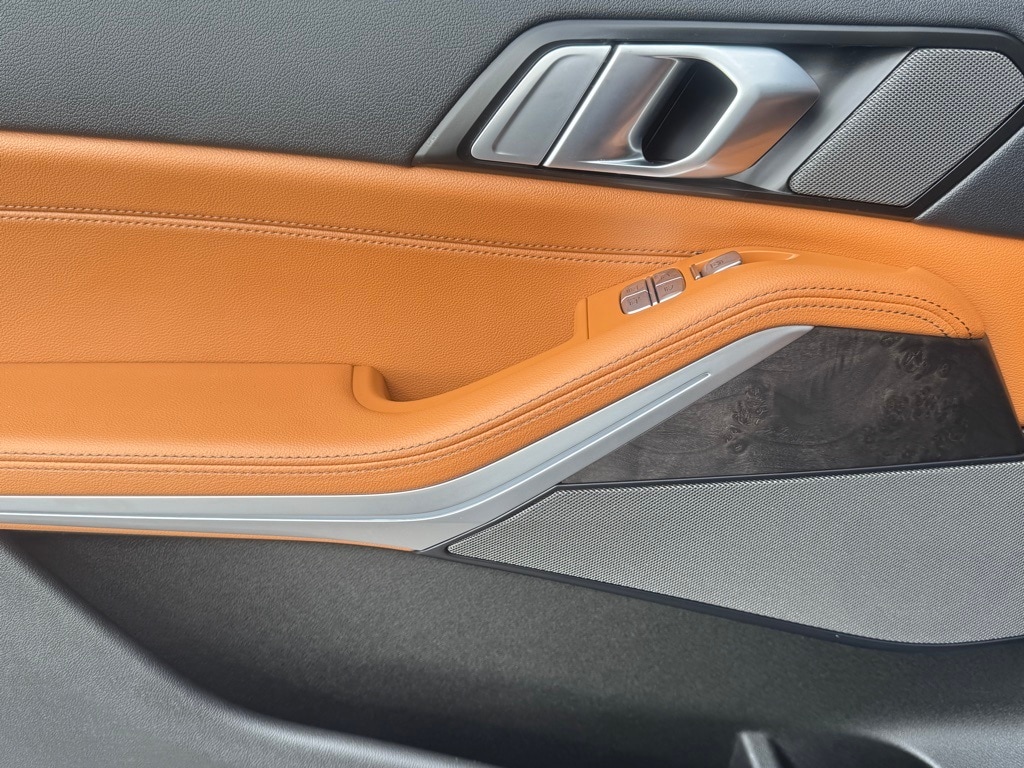 2022 BMW X7 - Image 19