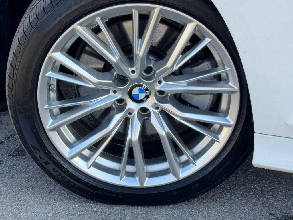 2023 BMW 330I - Image 7