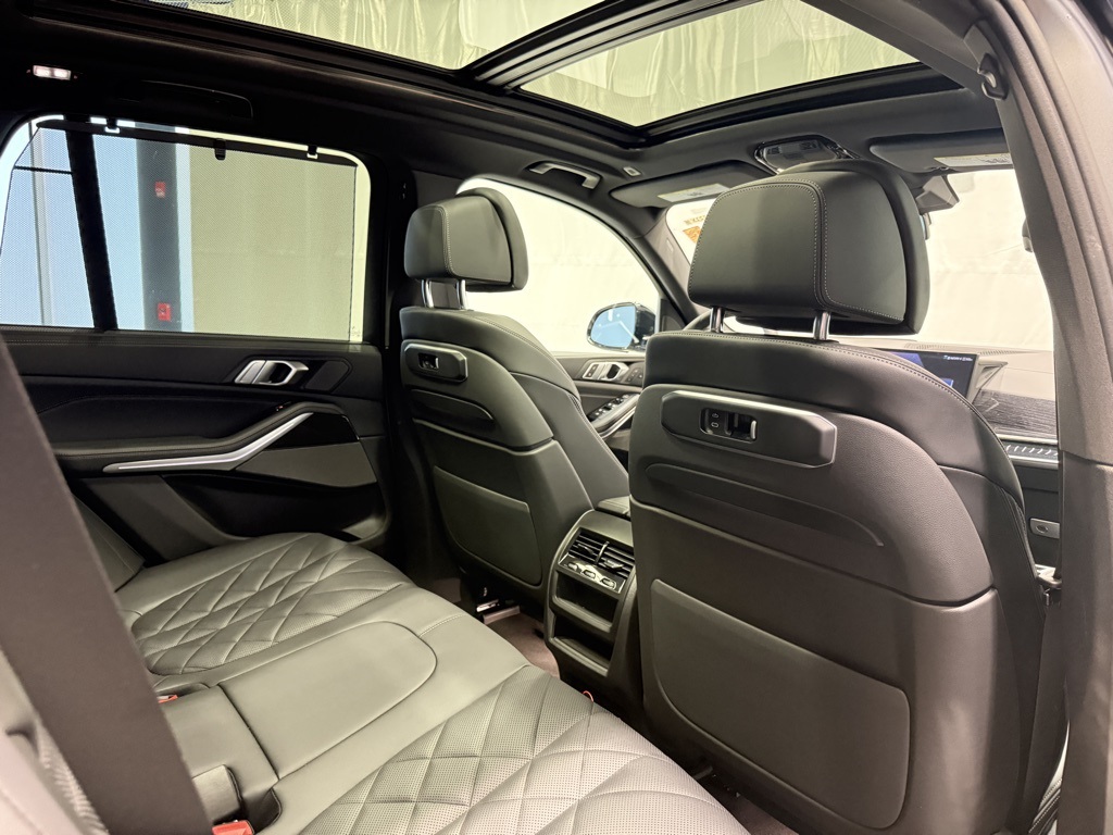 2025 BMW X5 - Image 26