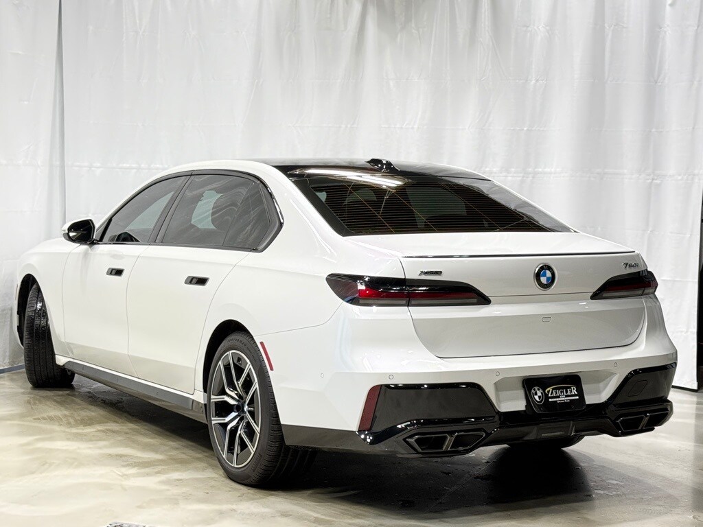 2024 BMW 760I - Image 5
