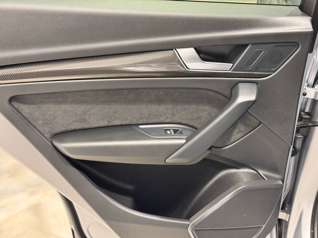 2022 AUDI SQ5 - Image 25