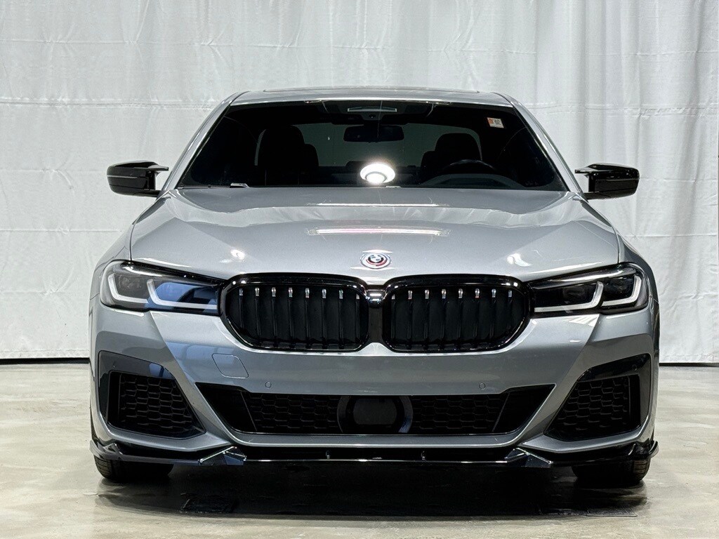 2023 BMW 540I - Image 3