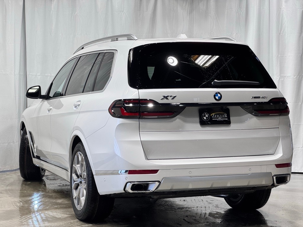 New 2026 BMW X7 xDrive40i SUV