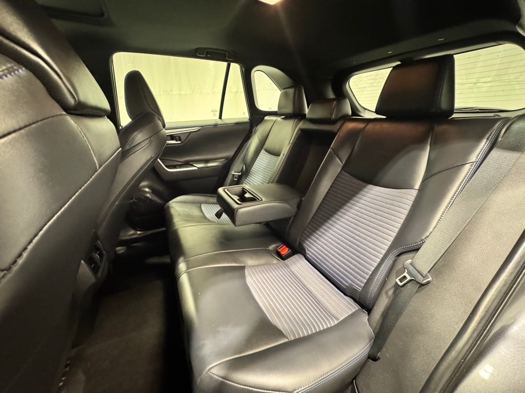 2020 TOYOTA RAV4 - Image 23