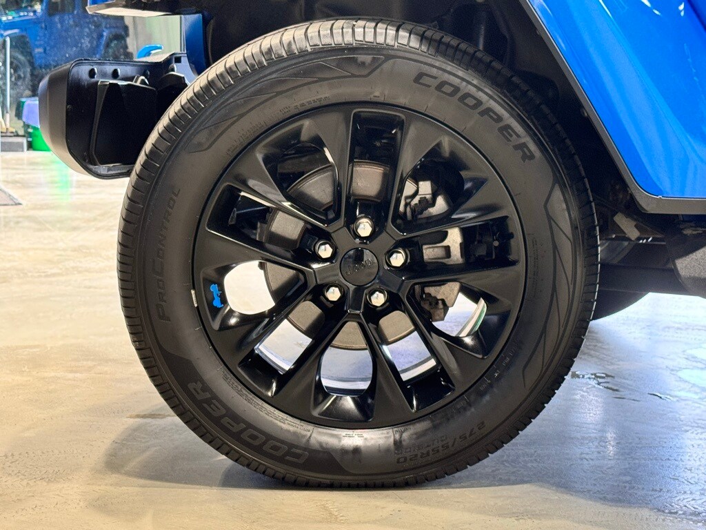 2023 JEEP WRANGLER - Image 8
