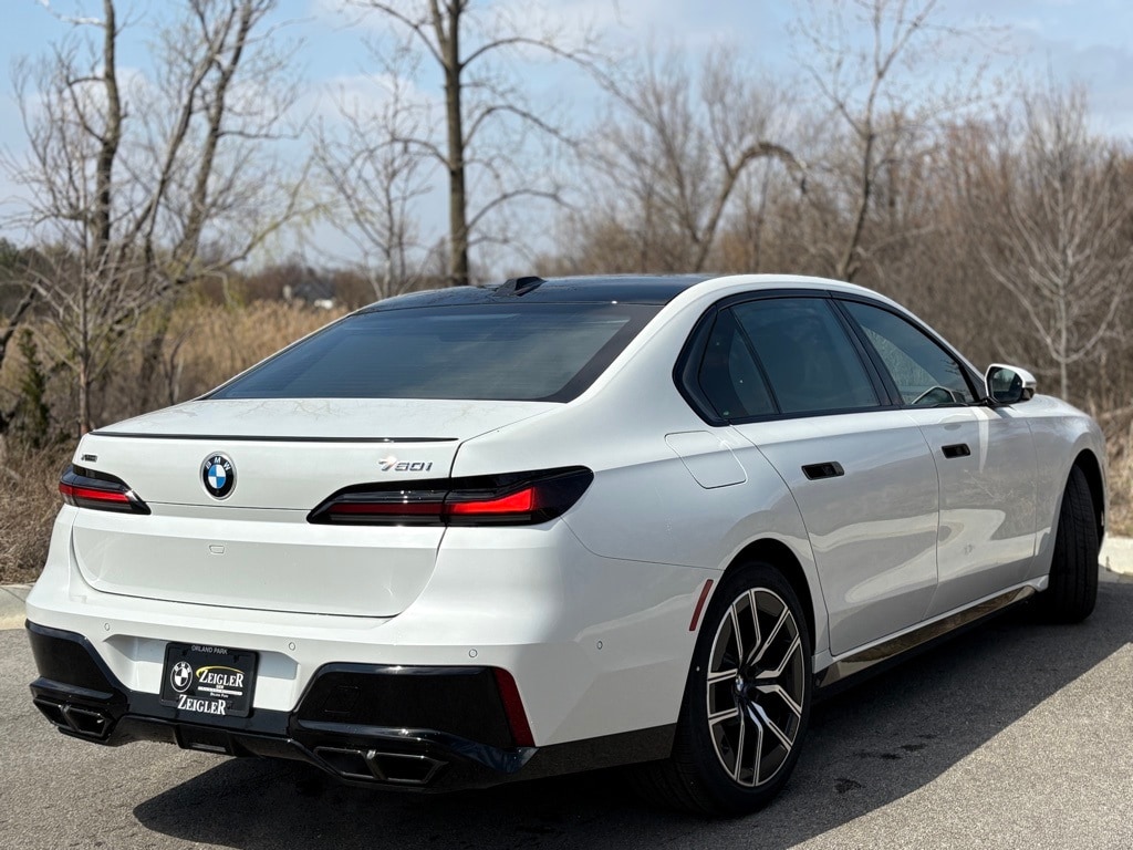 2025 BMW 760I - Image 6