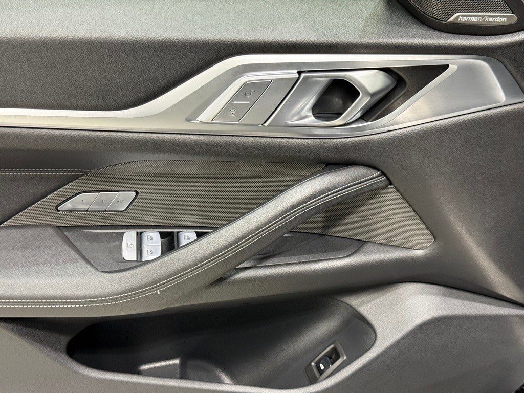 2025 BMW 440I - Image 18