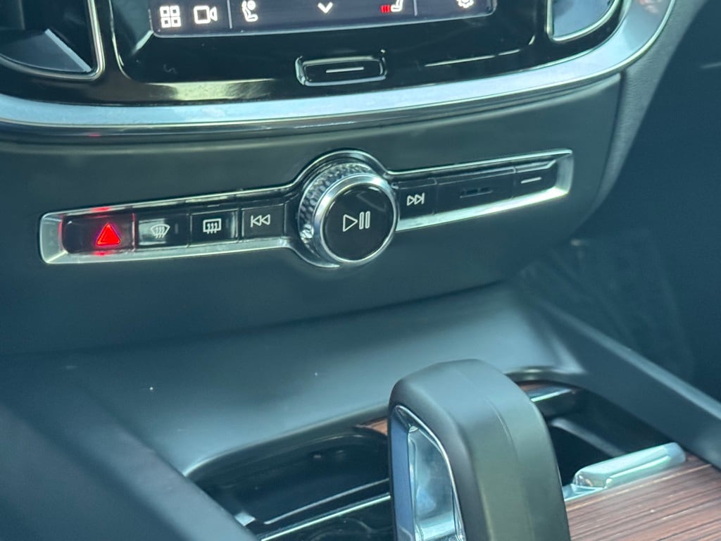 2024 VOLVO S60 - Image 14