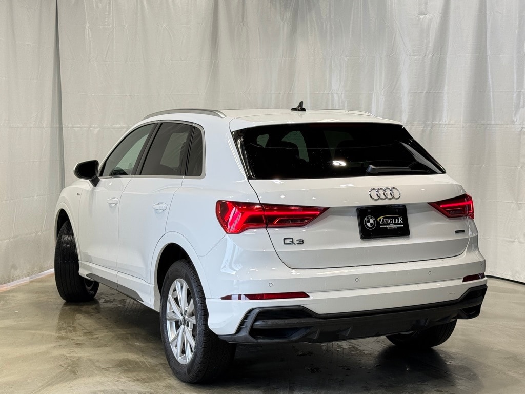 2025 AUDI Q3 - Image 6