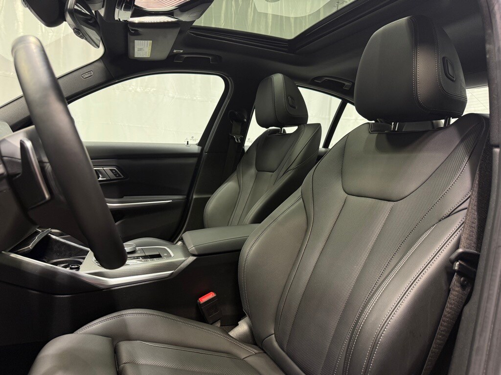 2022 BMW M340I - Image 16