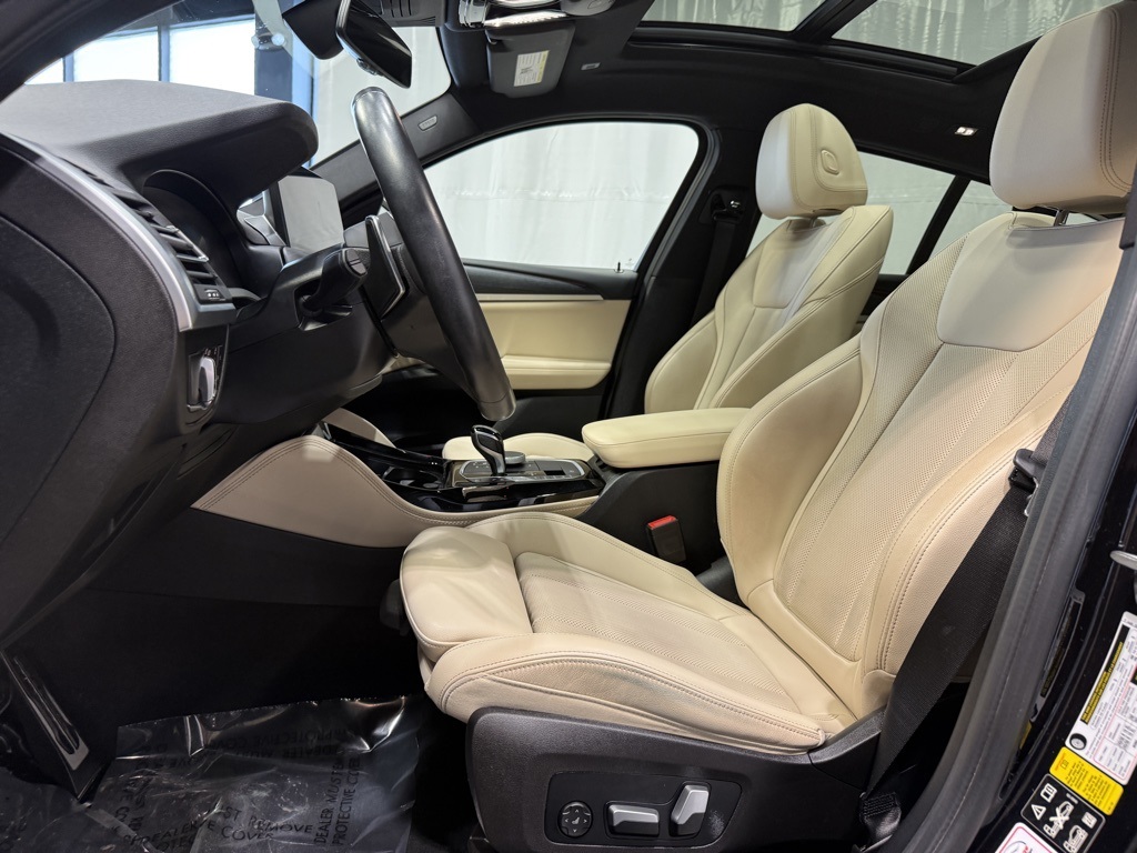 2023 BMW X4 - Image 18