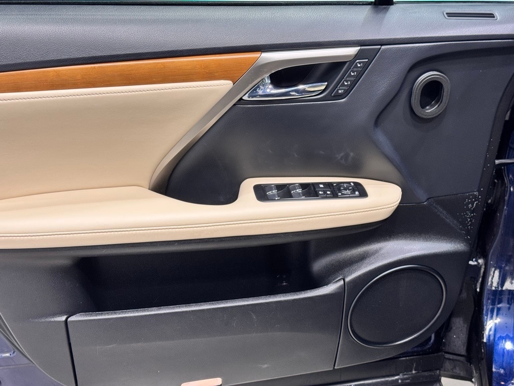 2022 LEXUS RX - Image 18