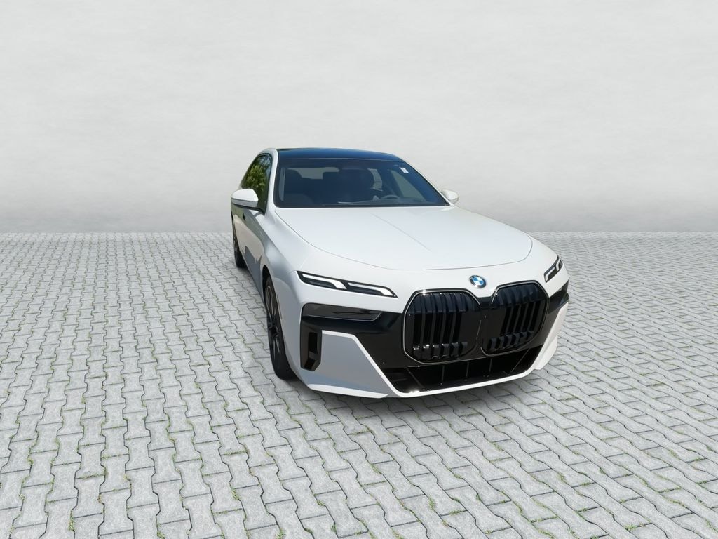 Used 2026 BMW 760i xDrive Sedan