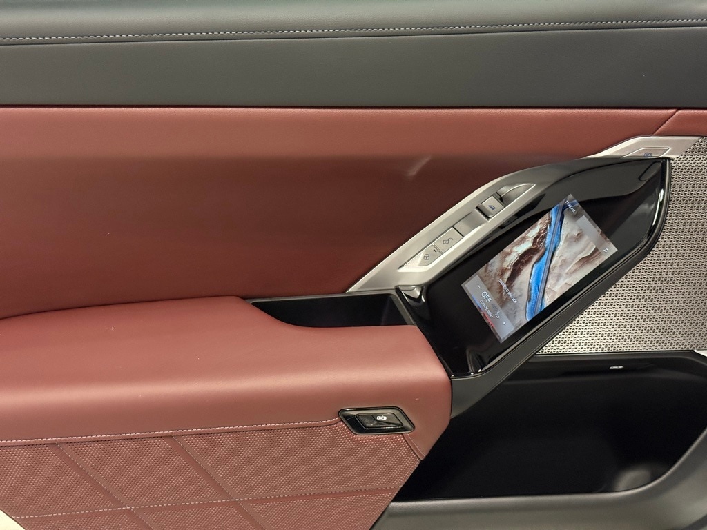 2024 BMW 760I - Image 21