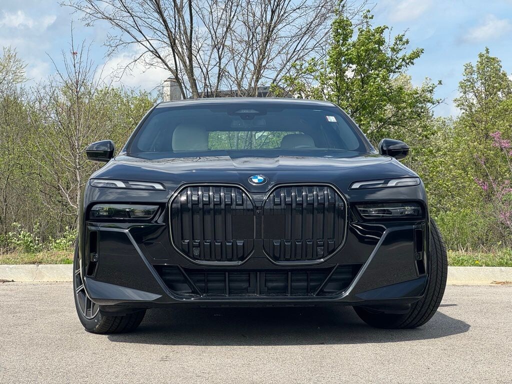 New 2026 BMW 760i xDrive Sedan