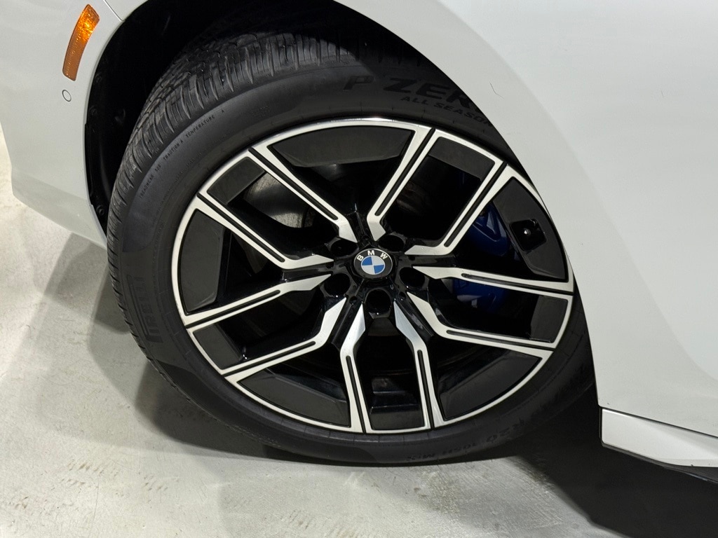 2024 BMW 760I - Image 9