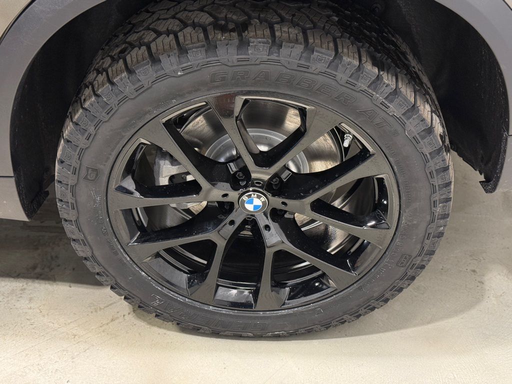 2026 BMW X5 - Image 9