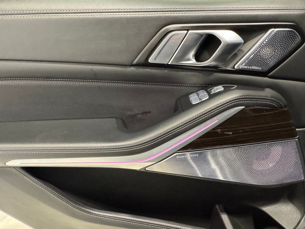 2024 BMW X7 - Image 22
