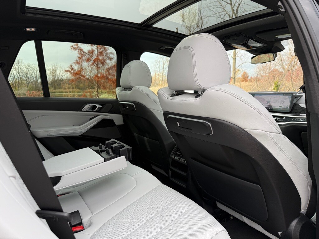 2024 BMW X5 - Image 25