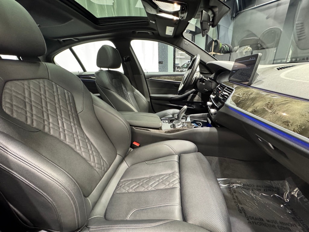 2023 BMW 540I - Image 29