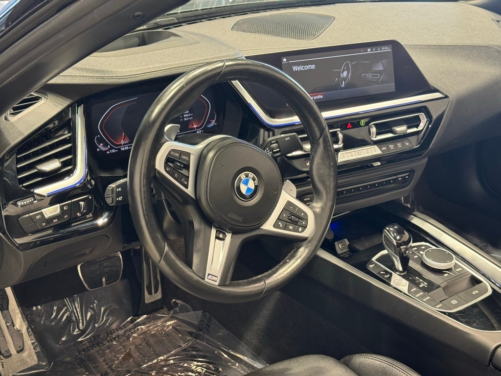 2025 BMW Z4 - Image 15