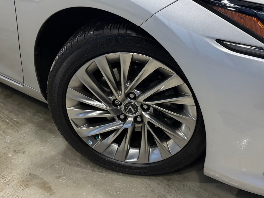 2021 LEXUS ES - Image 7