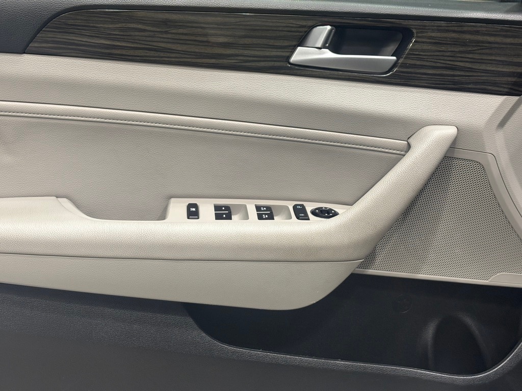 2017 HYUNDAI SONATA - Image 18