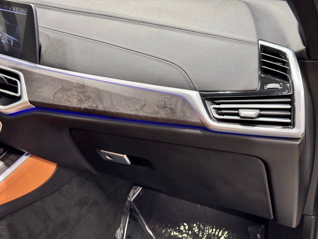 2023 BMW X5 - Image 28