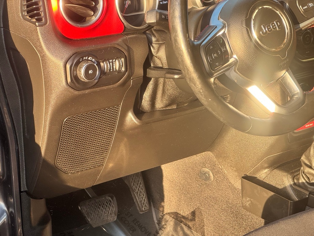 2019 JEEP WRANGLER - Image 19