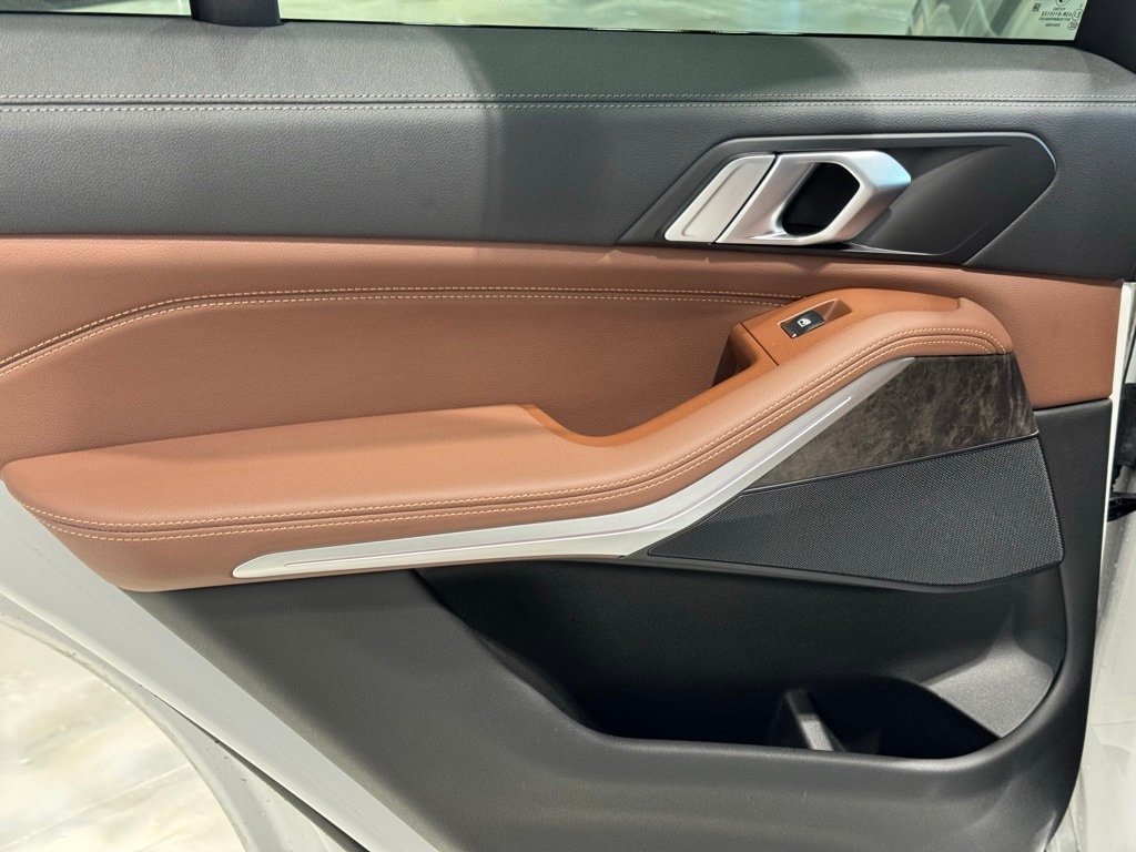 2022 BMW X5 - Image 25