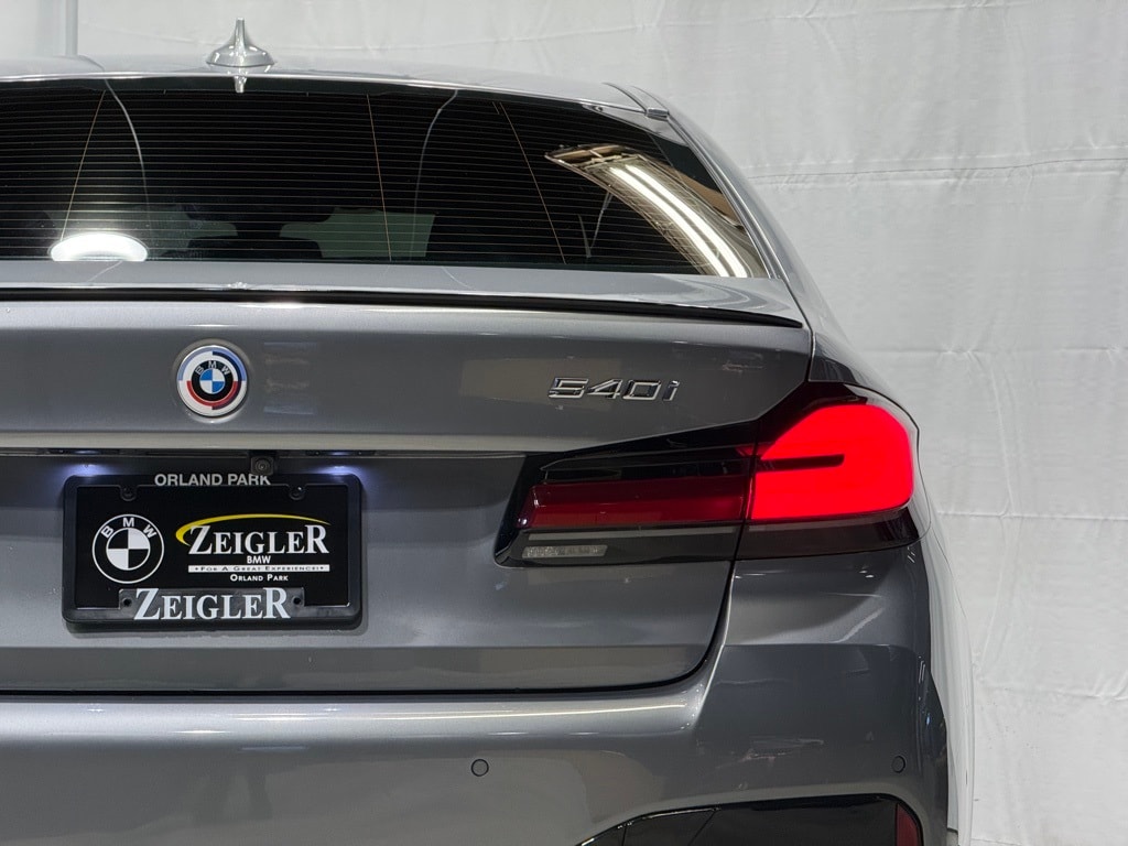2023 BMW 540I - Image 10