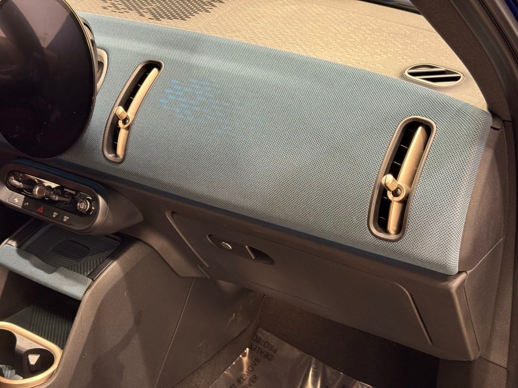 2025 MINI COUNTRYMAN - Image 28