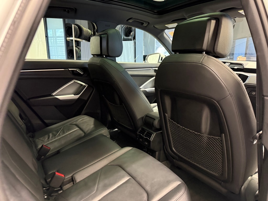 2025 AUDI Q3 - Image 25