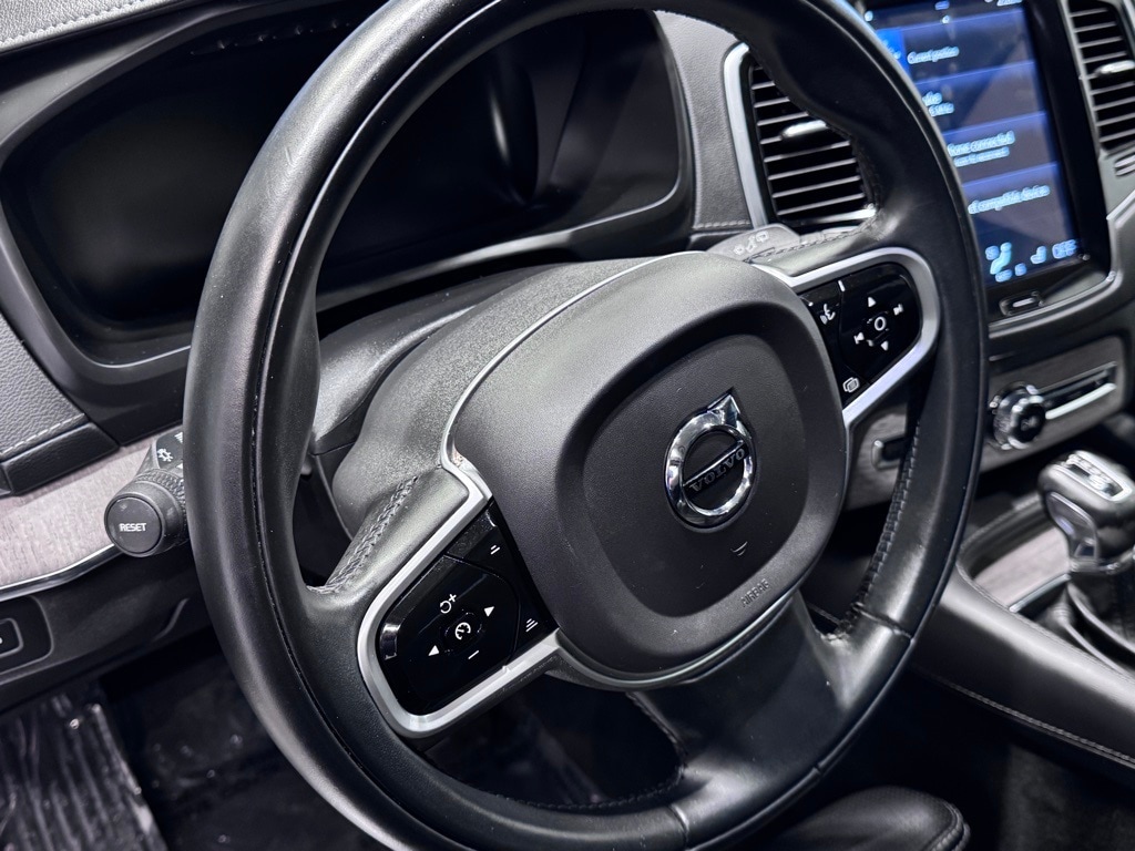 2022 VOLVO XC90 - Image 15