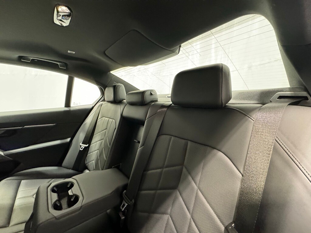 2025 BMW 530I - Image 24