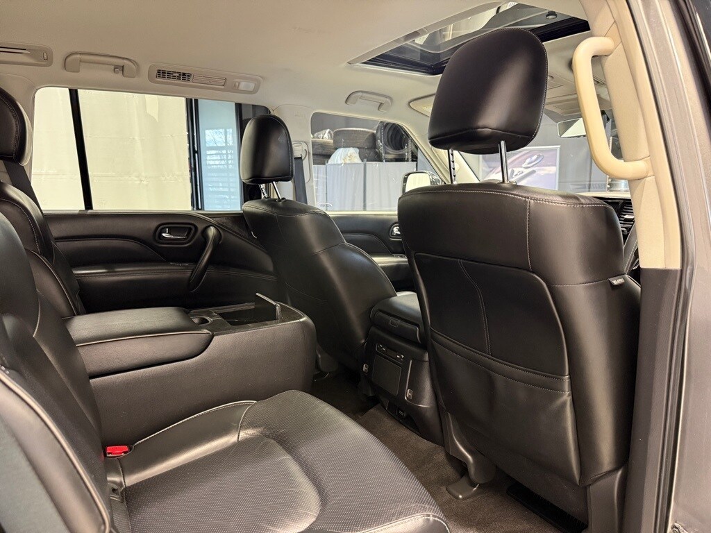 2021 INFINITI QX80 - Image 25