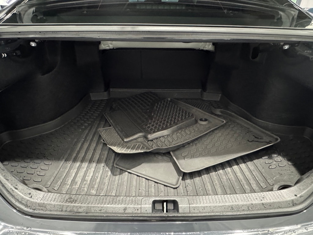 2025 TOYOTA CAMRY - Image 32