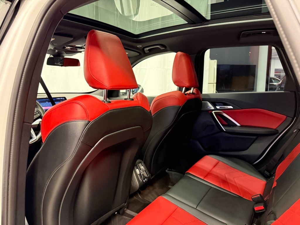 2025 BMW X1 - Image 21