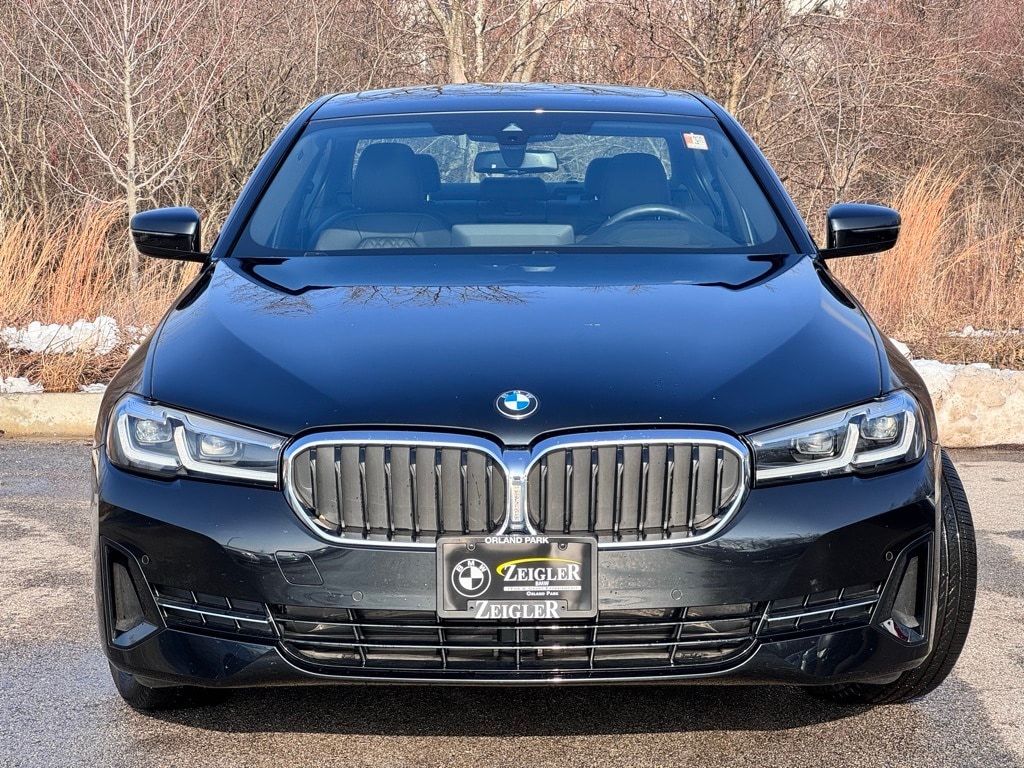 2022 BMW 530I - Image 2