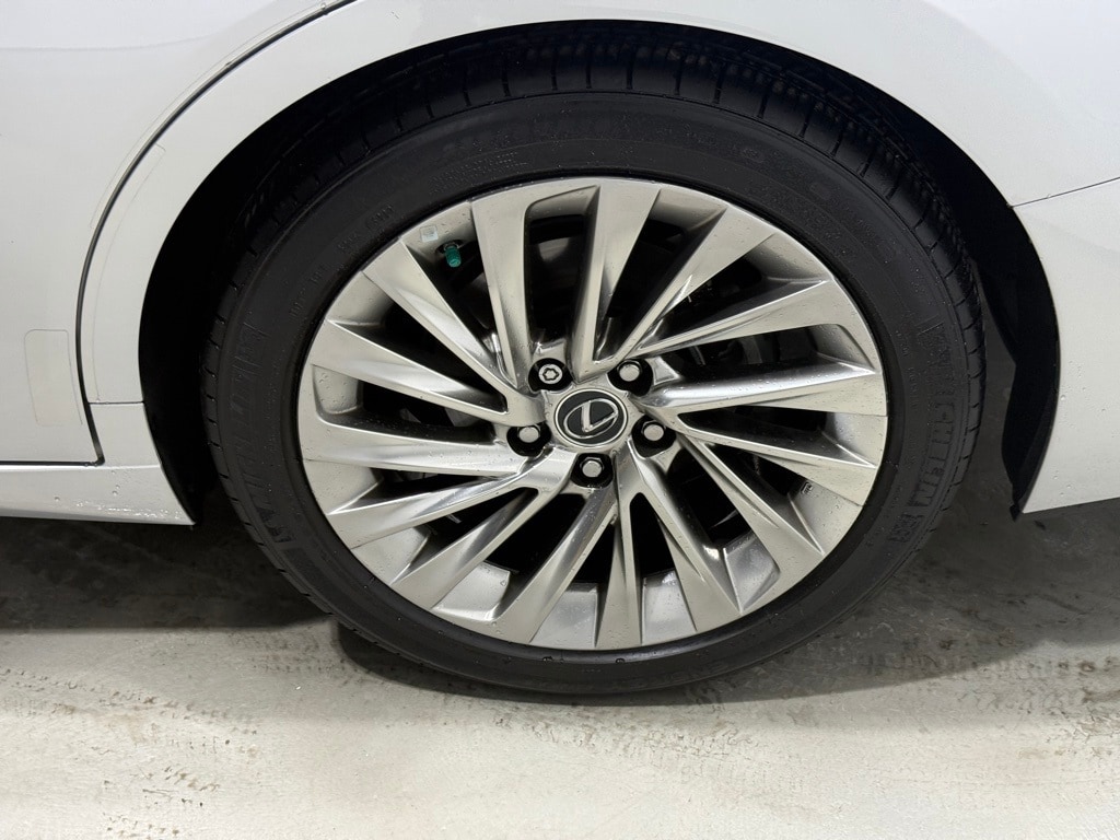 2021 LEXUS ES - Image 9